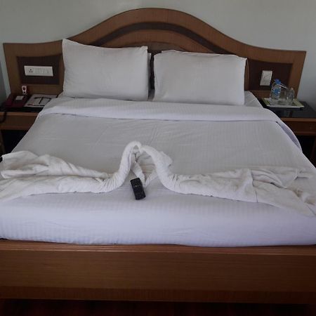 Hotel Park Plaza Madurai Esterno foto